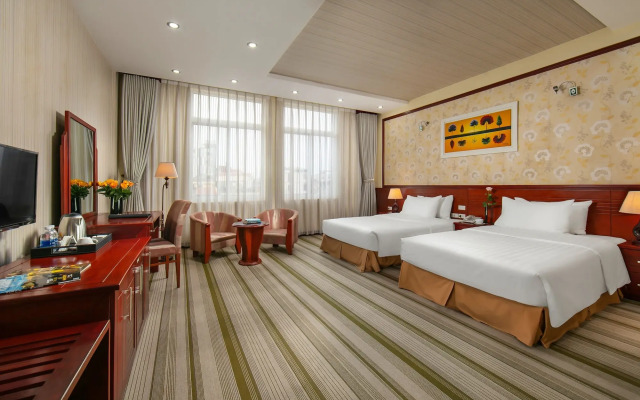 A25 Hotel - 705 Lac Long Quan