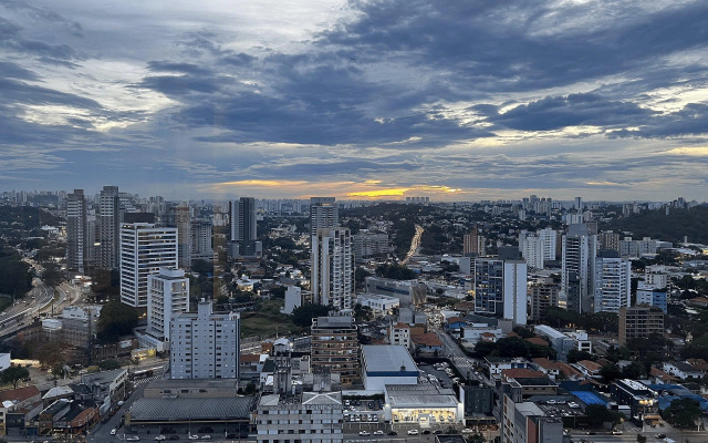 Studio River One by MOVINN