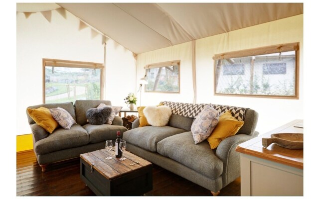 Love2stay Glamping Resort