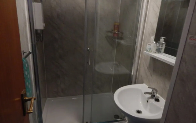 Llanryan Guest House