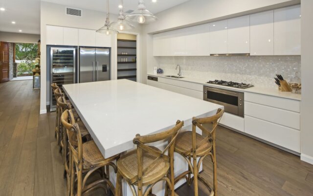Hamptons ,  Sanctuary Cove