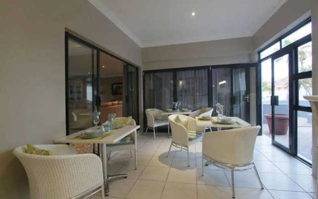 Sunset Beach Lodge & Spa