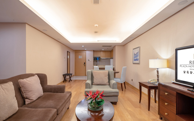 Regal Plaza Hotel & Residence Waigaoqiao