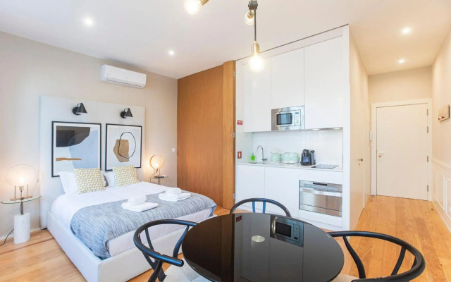 Cute & Bright Flat w/ AC by LovelyStay