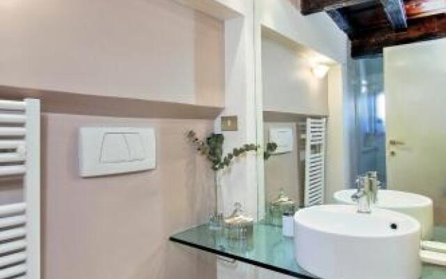 Rent in Rome Trevi Fountain Suite