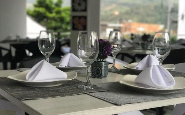 Hotel Casa Blanca Villeta