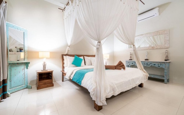 Tir Na Nog Beachfront Resort – Guest Rooms – Gili Trawangan