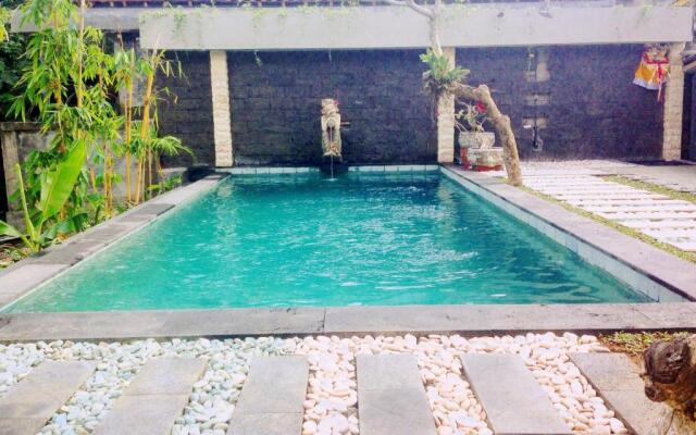Ayu Bungalow 2