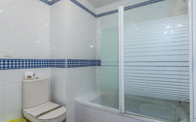 Apartment 100m From Beach