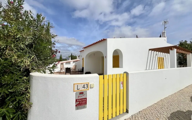 Vilamoura Club Villa 3 by Homing