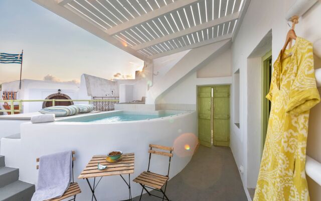 Casa Grande Santorini Vacation Houses