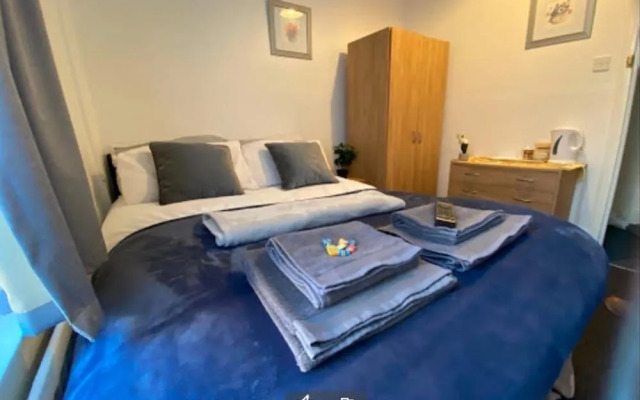 OYO Tudor Lodge - Redcar Beach