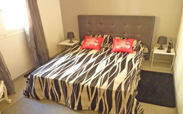 Ashley&Parker - Josephine