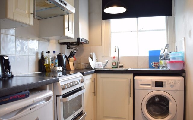 1 Bedroom Flat In Brixton