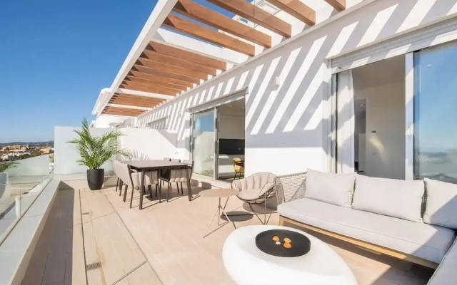 Lm3.52b- Spacious Duplex Penthouse With Panoramic