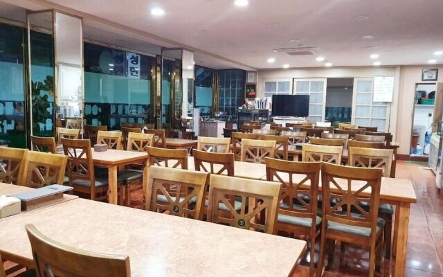 Myungsung Youth Town