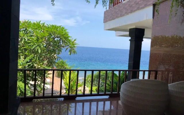 Ogix Cliff Paradise