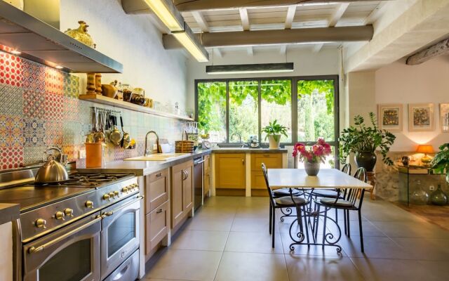 Beautiful Villa in Paradou With Swimming Pool