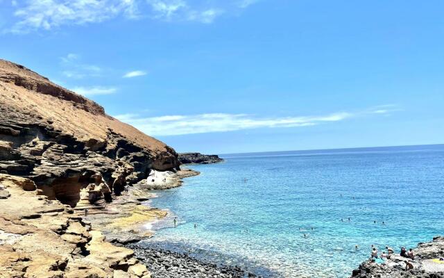 One cozy bedroom with Wifi,pool in Tenerife South