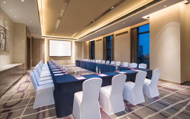 Crowne Plaza Harbin Songbei by IHG