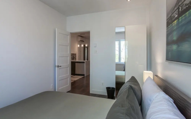 LMVR - LuxApt 3 - 7 bedrooms 2 bathrooms