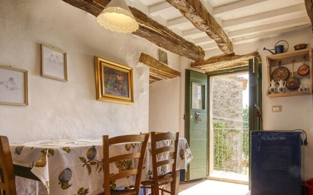 Nice Apartment in Villagrande di Monteco With 2 Bedrooms