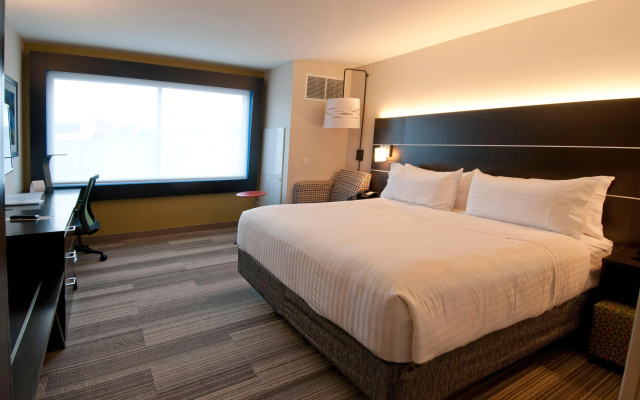 Holiday Inn Express & Suites Johnstown by IHG