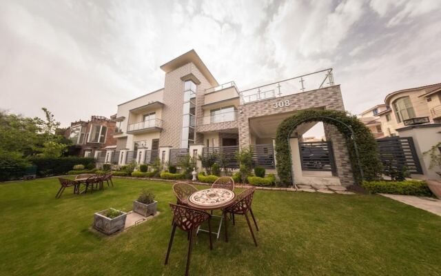 Canadian Inn Islamabad