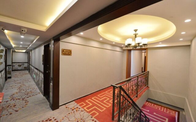 East Hotel The Forbidden City Drum Tower