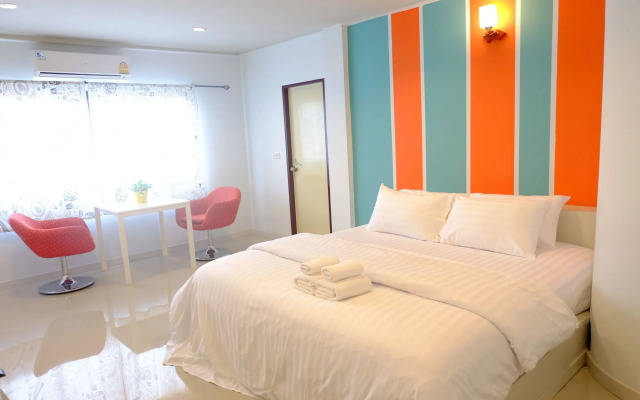 Juntima Place at Amphawa