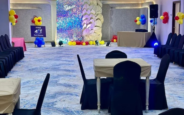 West Zone Plaza Hotel Apartments