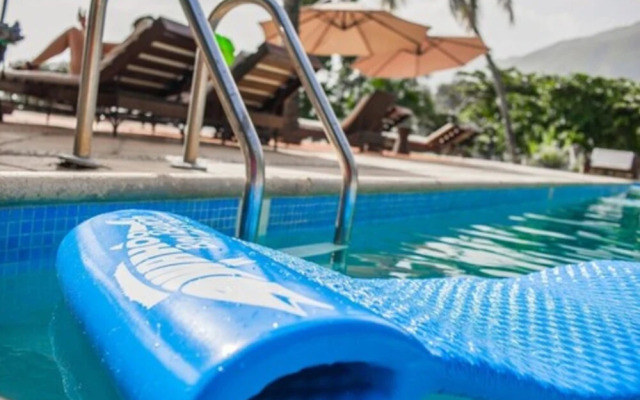 Wahoo Bay Beach Club & Resort