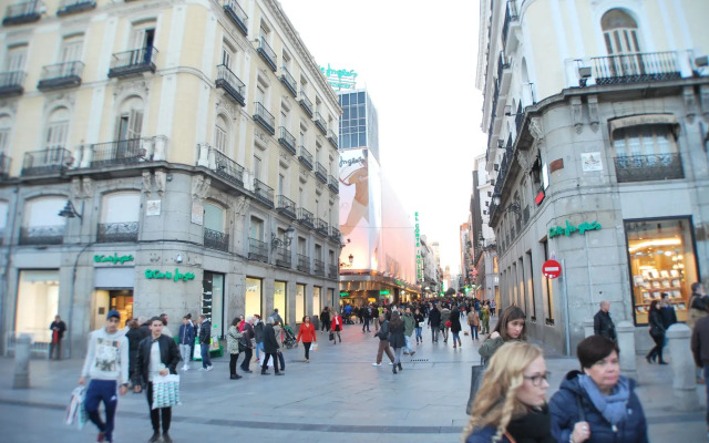 Welcome Puerta del Sol