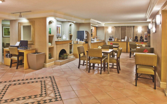 La Quinta Inn by Wyndham Savannah Midtown
