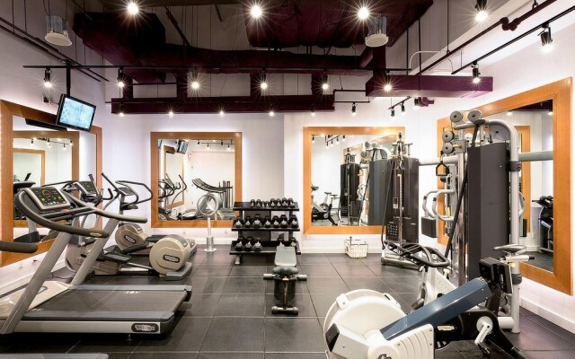 YOTEL New York Times Square