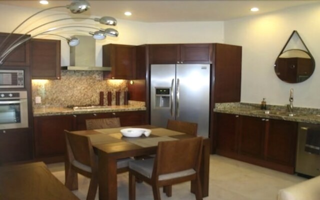 Romantic Zone V399 1 Bedroom