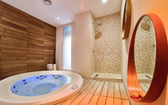 Hotel Touring Wellness & Beauty