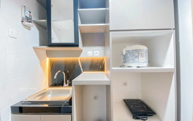 Modern Look and Homey Studio Apartment The Alton