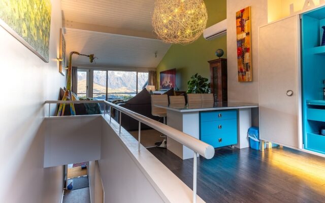 Spacious Lake View Townhouse Alpine Walk TO Town