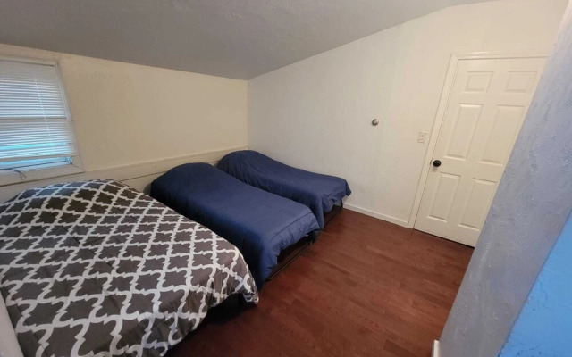 Bedrooms near Fenway & Downtown Boston