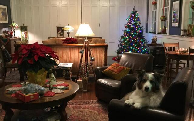 Inn at Harbour Village