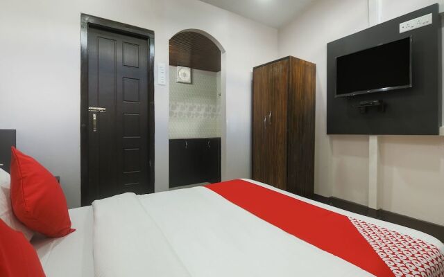 OYO 19292 55 Pillars House