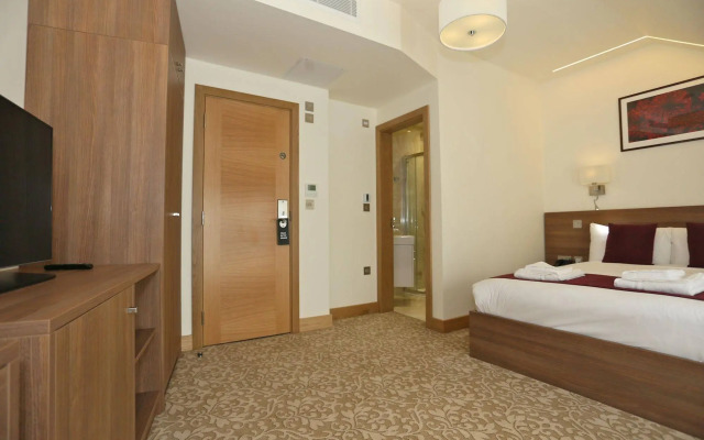 London Kings Hotel