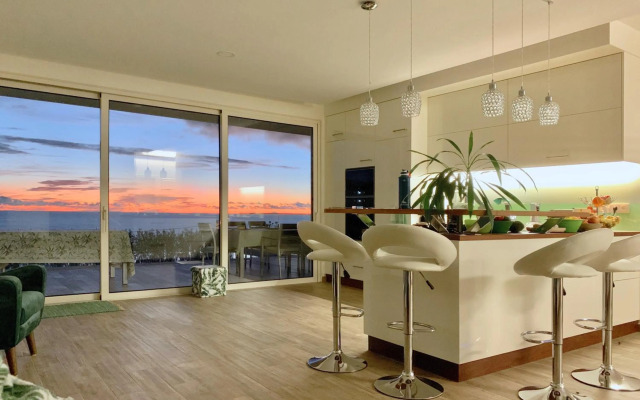 Holiday Apartment Sunset Ocean