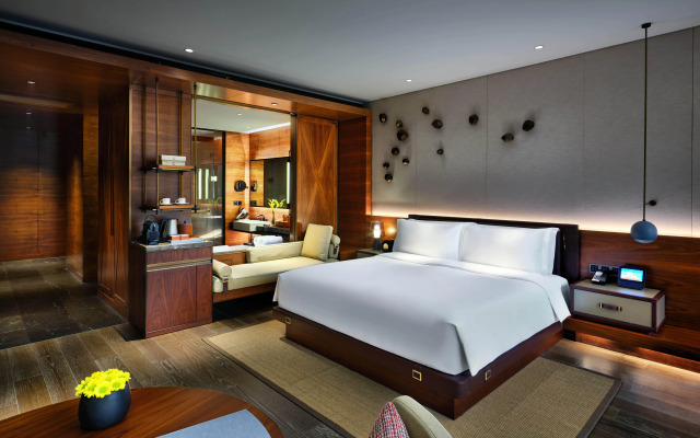 InterContinental Shanghai Wonderland by IHG