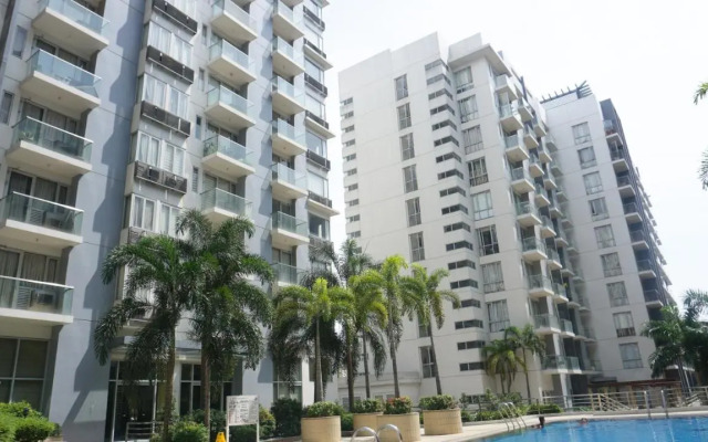 Palm Tree Condos Across Naia3 By Beth