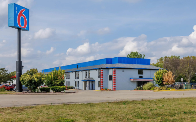 Motel 6 Franklin, OH
