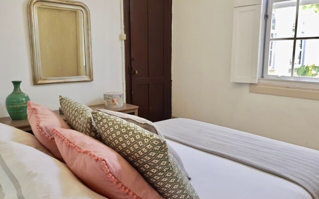 Emblemática Los Helechos