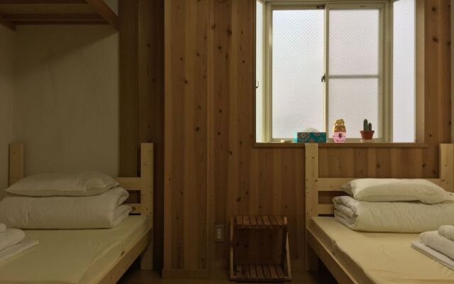 T's Guest House - Hostel