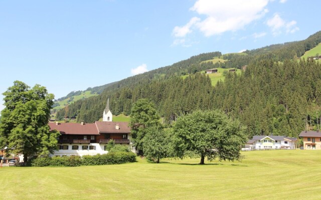 Apartment in Hopfgarten with Ski-Storage, Garden & Parking